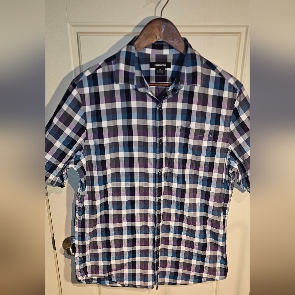 CLAIBORNE- MEN'S SHORT SLEEVED-Casual Button Down Shirt PLAID - Picture 1 of 5